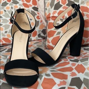 Classy Bamboo black high heels